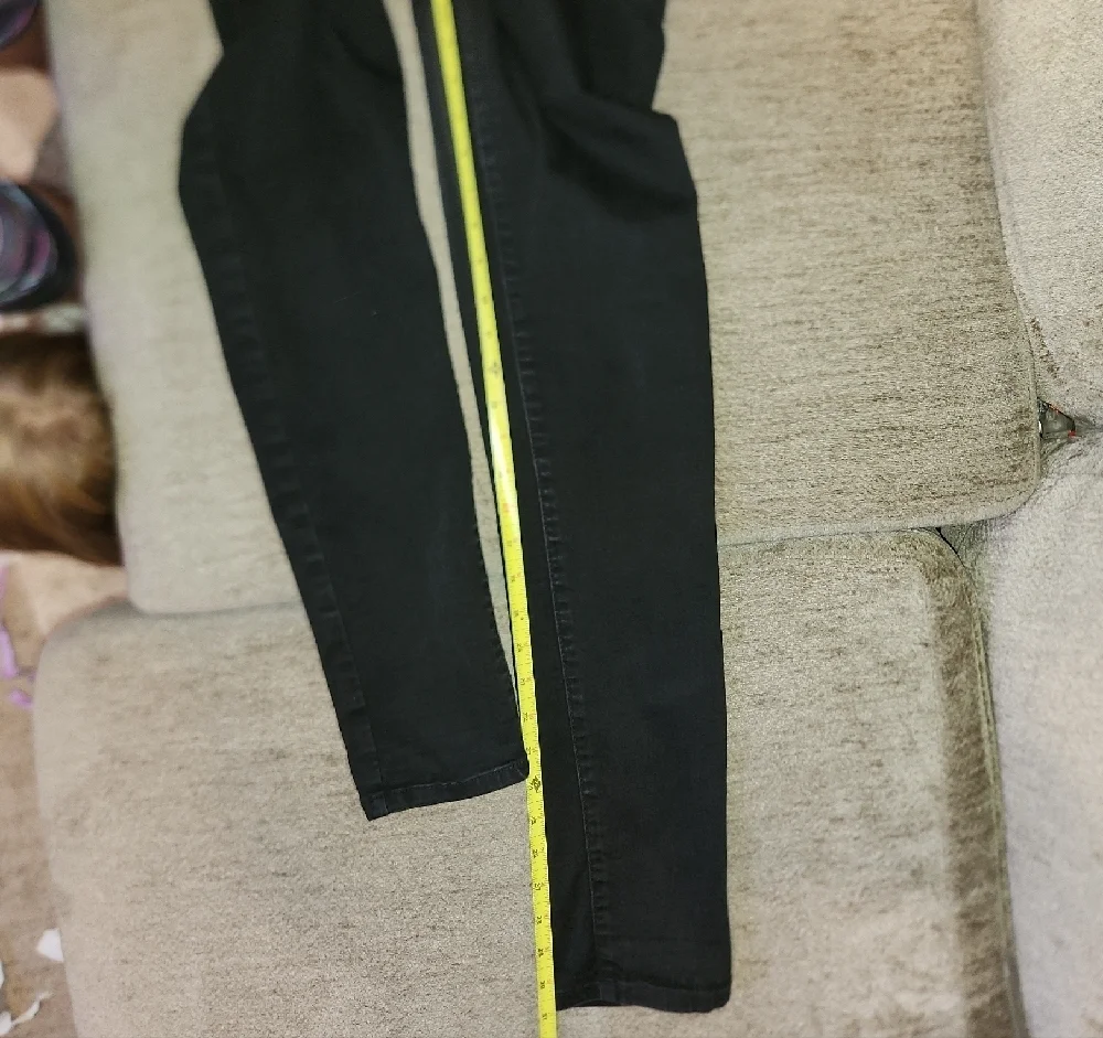 Apt. 9 Women's Classic Black Skinny Jeans